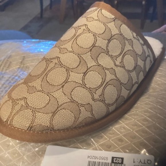 Coach Slipper In Signature Jacquard - Picture 4 of 7